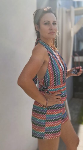 Kombinezon wiązany na szyi, kolor niebiesko zielono różowy