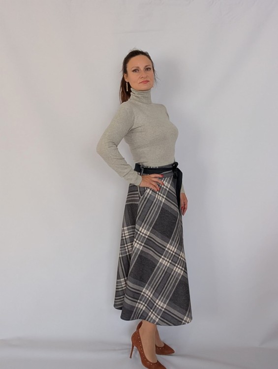Golf dzianinowy beżowy