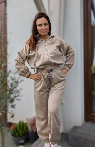 Komplet dresowy beżowy
