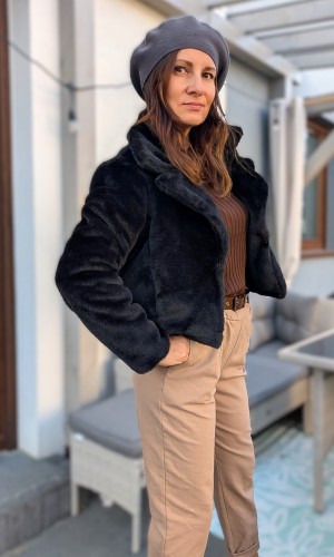 Futerko z krótkim włosiem czarne