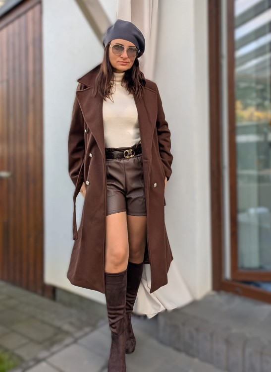 Elegancki długi płaszcz brązowy