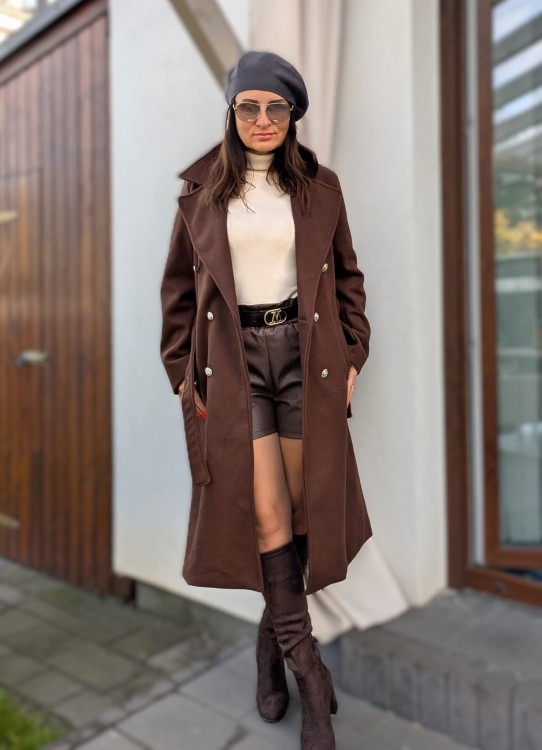 Elegancki długi płaszcz brązowy