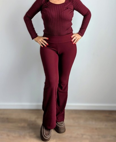 Prążkowana bluzka z wełny i akrylu bordowa