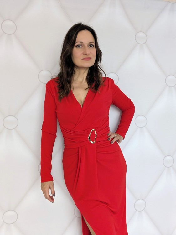 Elegancka sukienka midi kopertowa z ozdobną klamrą czerwona (id: 582)