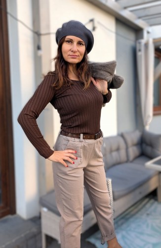 Włoskie spodnie damskie 100% bawełna z paskiem beżowo szare (id: 597)