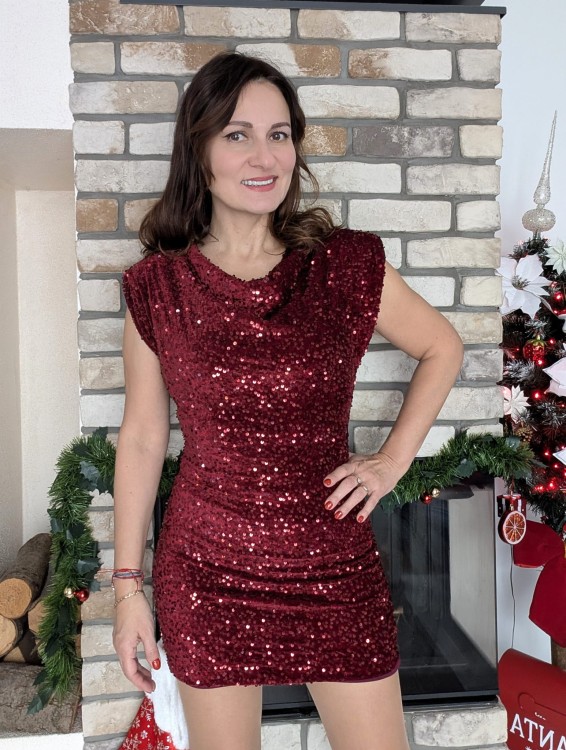 Sukienka mini z cekinami- idealna na karnawał i święta, bordowa (id: 643)