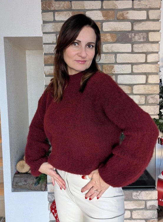 Sweter ciepło i styl na zimowe dni z szerokim rękawem BORDOWY