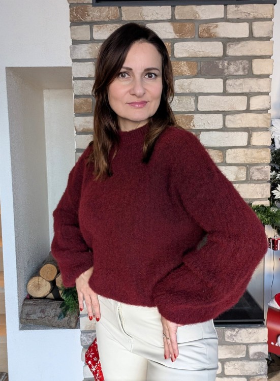 Sweter ciepło i styl na zimowe dni z szerokim rękawem BORDOWY