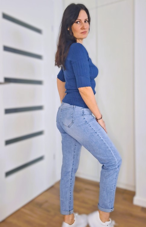 Damskie jeansy mom fit z wysokim stanem