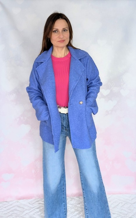 Krótki płaszcz boukle fiołkowy fiolet