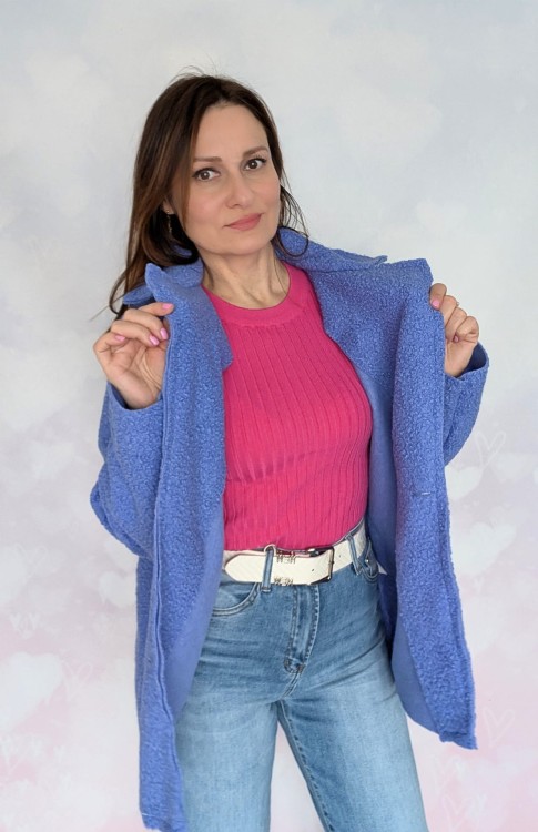 Krótki płaszcz boukle fiołkowy fiolet