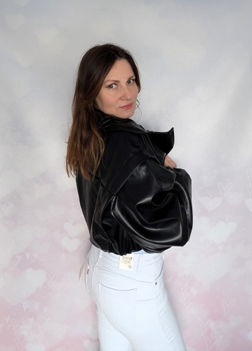 Kurtka oversize z ekoskóry czarna