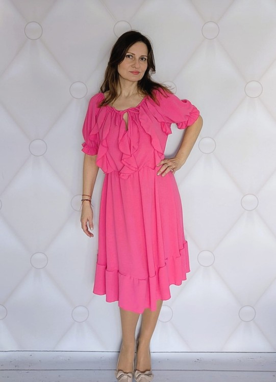 Sukienka z falbankami-romantyczna i stylowa różowa