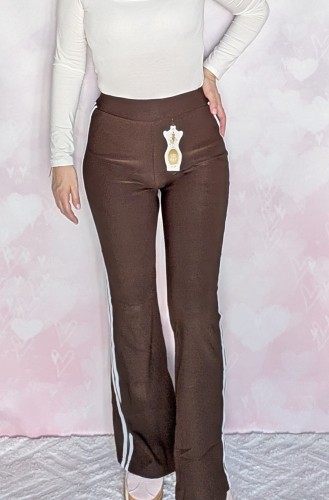 Spodnie legginsy dzwony z lampasami- komfort i styl w jednym brąz