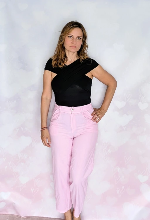 Spodnie sztruksowe ze 100% bawełny różowe